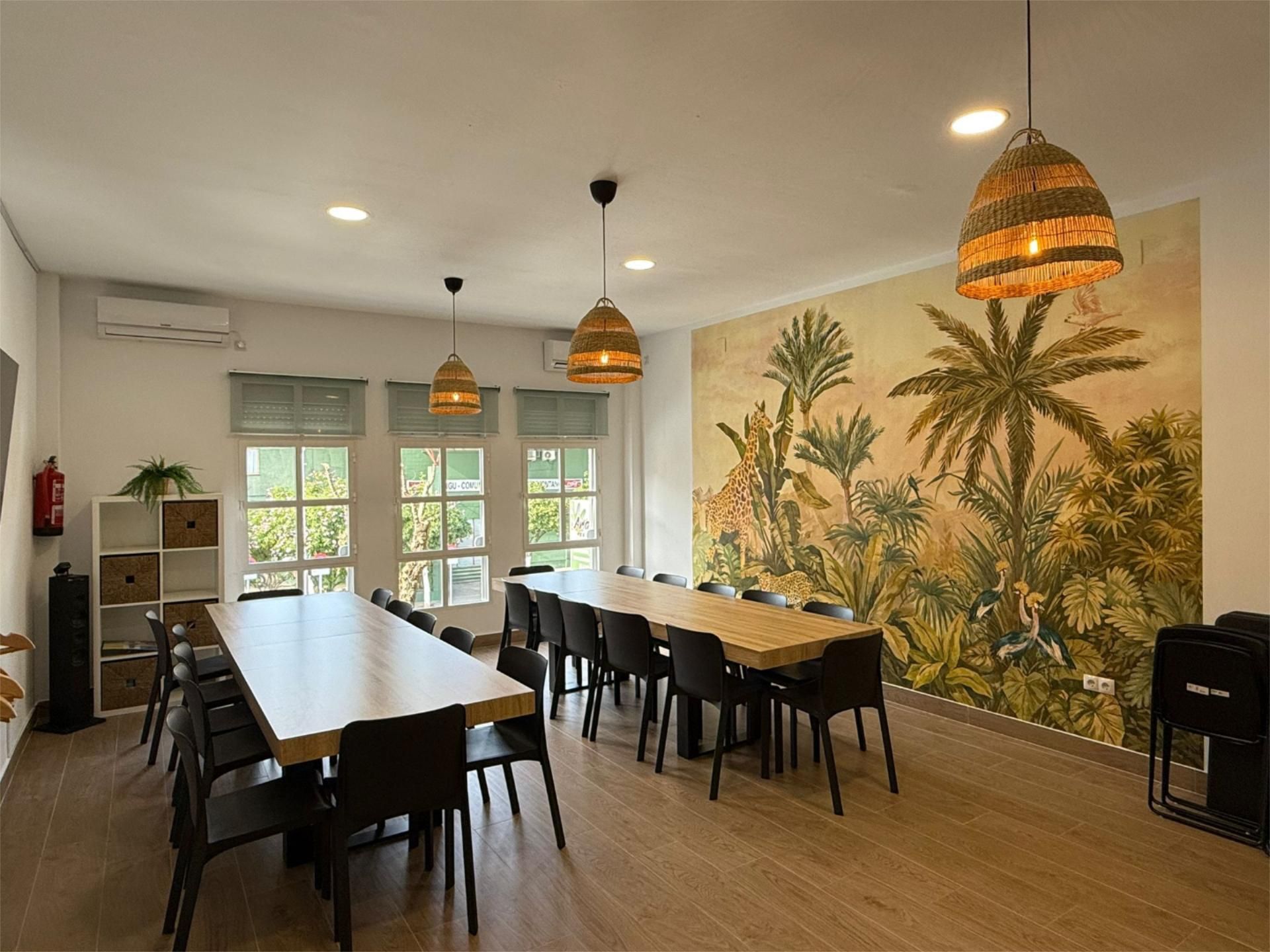 Comedor de Local en venta en  Sevilla Capital