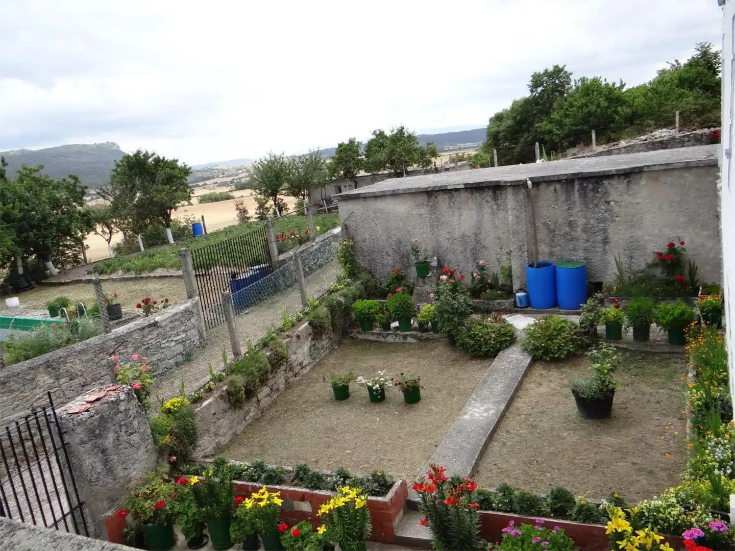 Finca rústica en venda a Barrio la Iglesia, 17, Junta de Traslaloma Jardí de Finca rústica en venda en Junta de Traslaloma amb Terrassa i Balcó