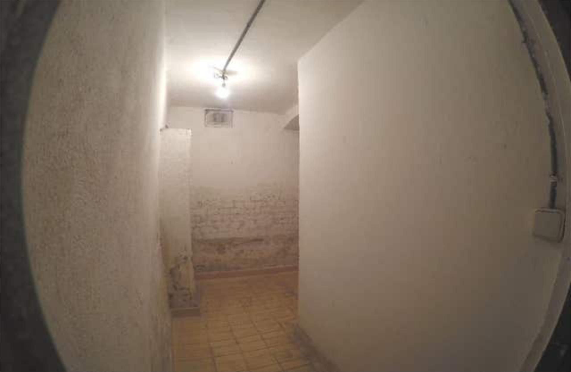 Box room to rent in  Madrid Capital