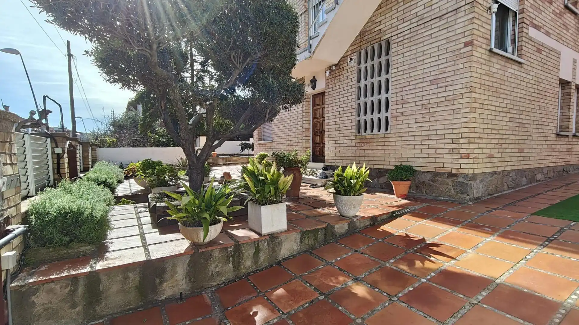 Flat for sale in Carrer Joan Tarruella, 67, Pallejà Garden of Flat for sale in Pallejà with Air Conditioner, Terrace and Balcony