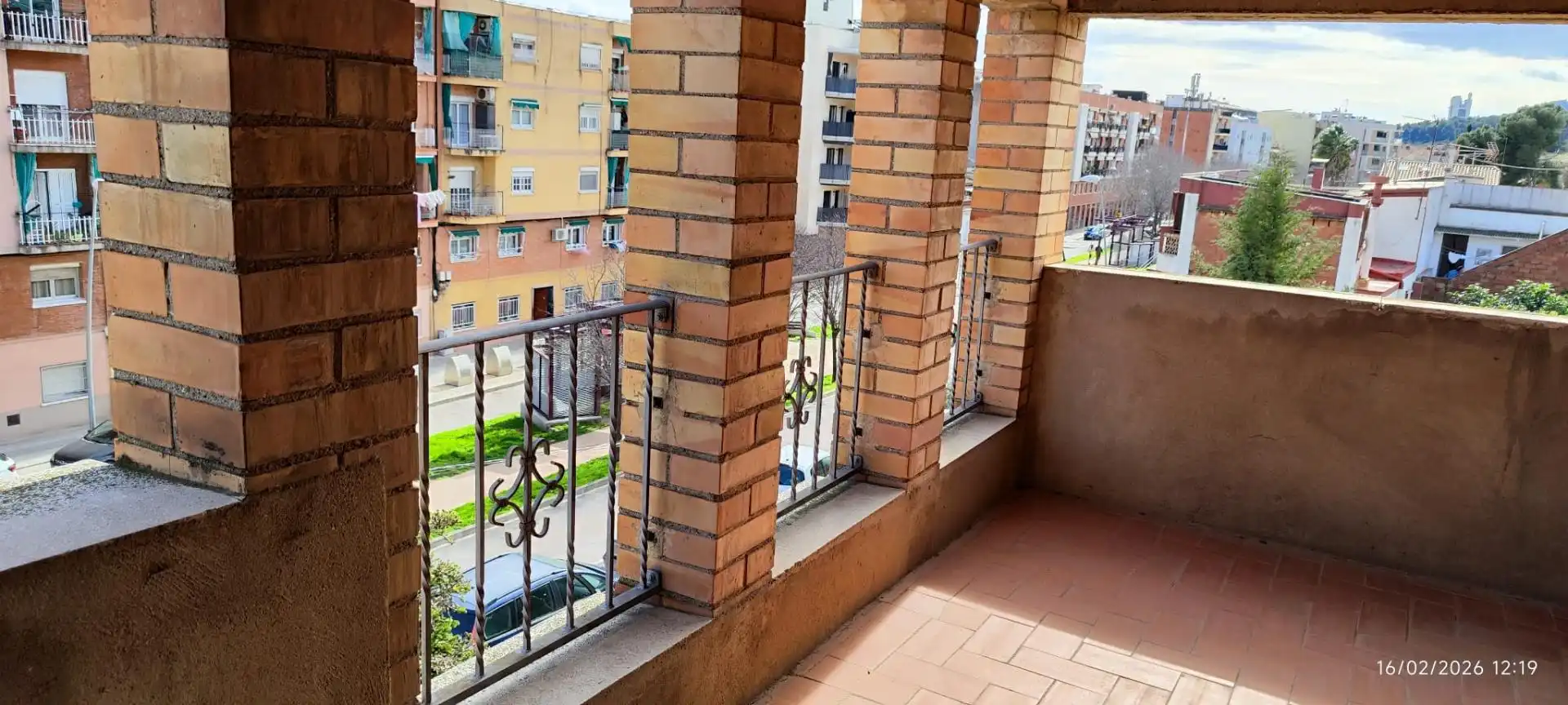 Flat for sale in Carrer Joan Tarruella, 67, Pallejà Balcony of Flat for sale in Pallejà with Air Conditioner, Terrace and Balcony