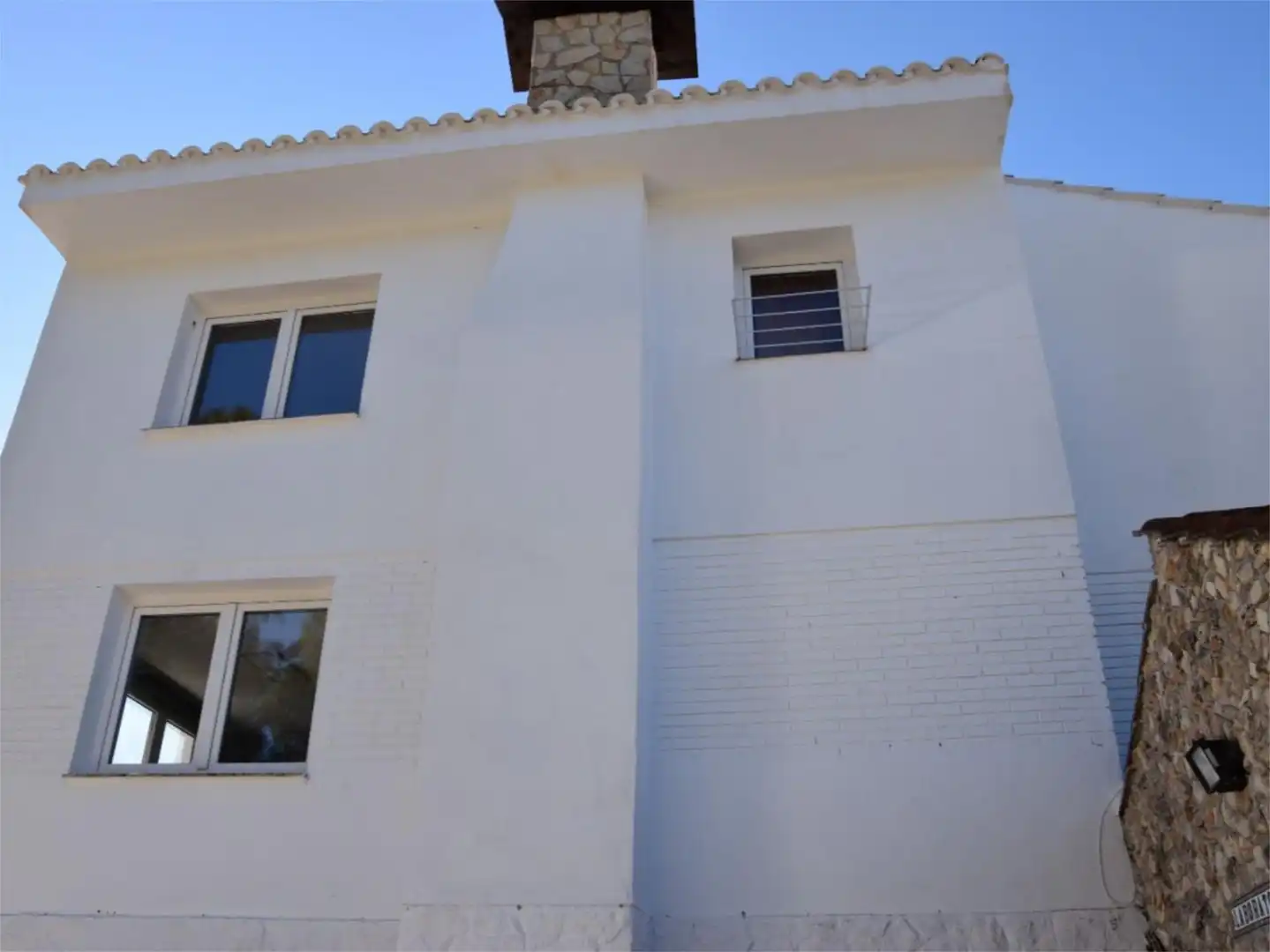 Casa o xalet en venda a Carrer Mirador D'enguera, 32, Mogente / Moixent Vista exterior de Casa o xalet en venda en Mogente / Moixent amb Aire condicionat, Terrassa i Piscina