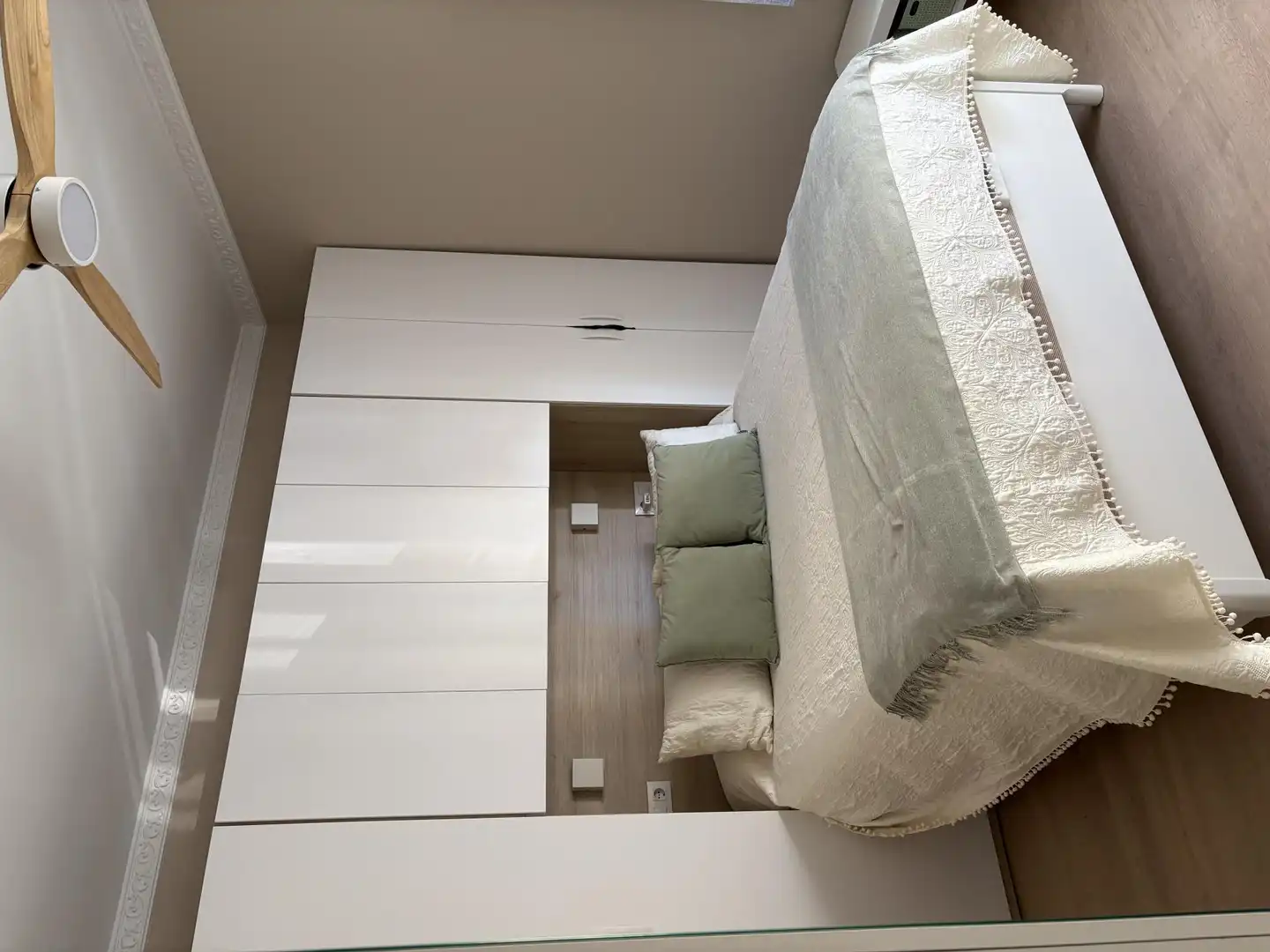 Piso en venta en Avenida Manuel de Falla, 13, El Carmen Habitación de Piso en venta en San Fernando con Amueblado