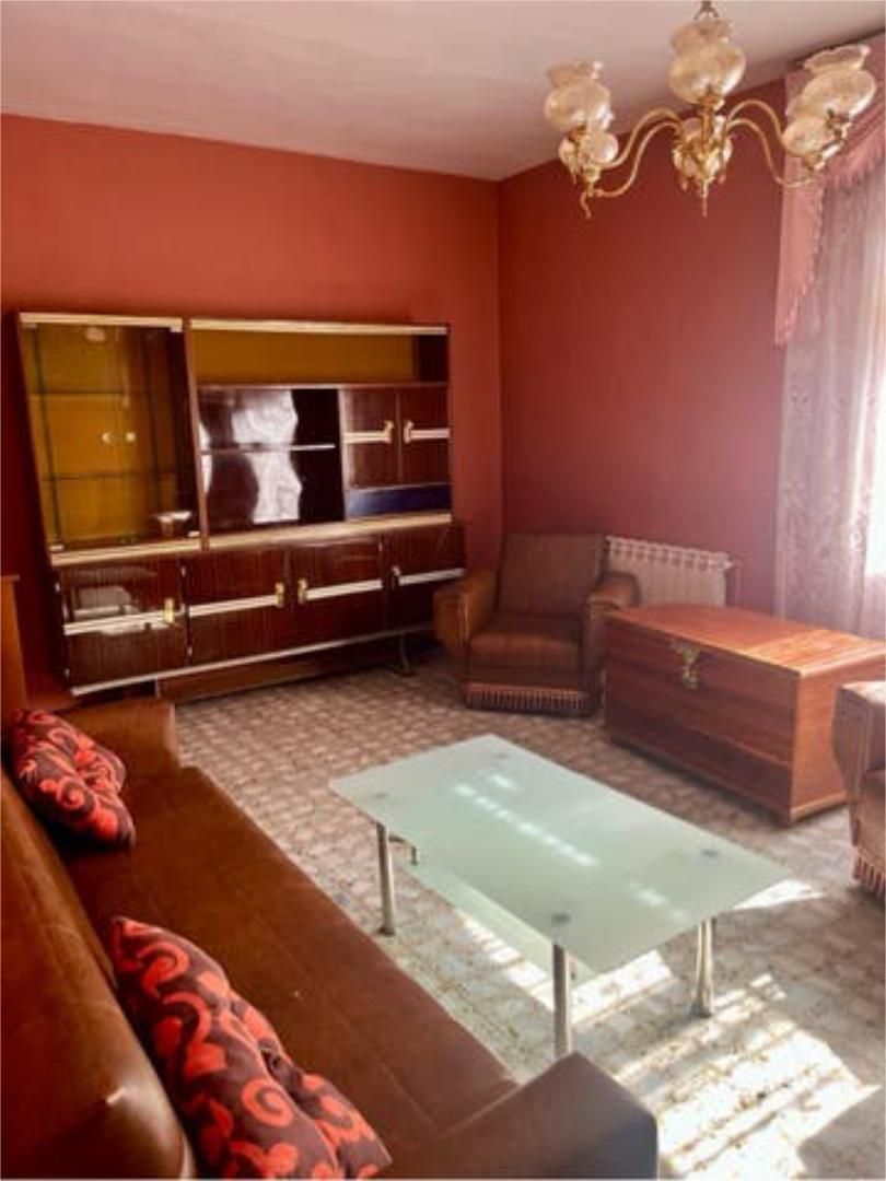 Casa o chalet en venta en Madridejos Sala de estar de Casa o chalet en venta en Madridejos con Calefacción, Terraza y Trastero