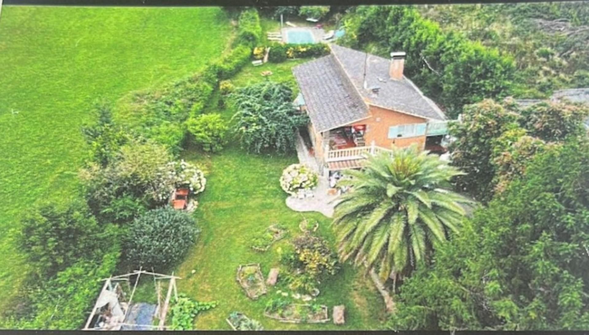 Jardí de Finca rústica en venda en Gijón  amb Terrassa i Piscina