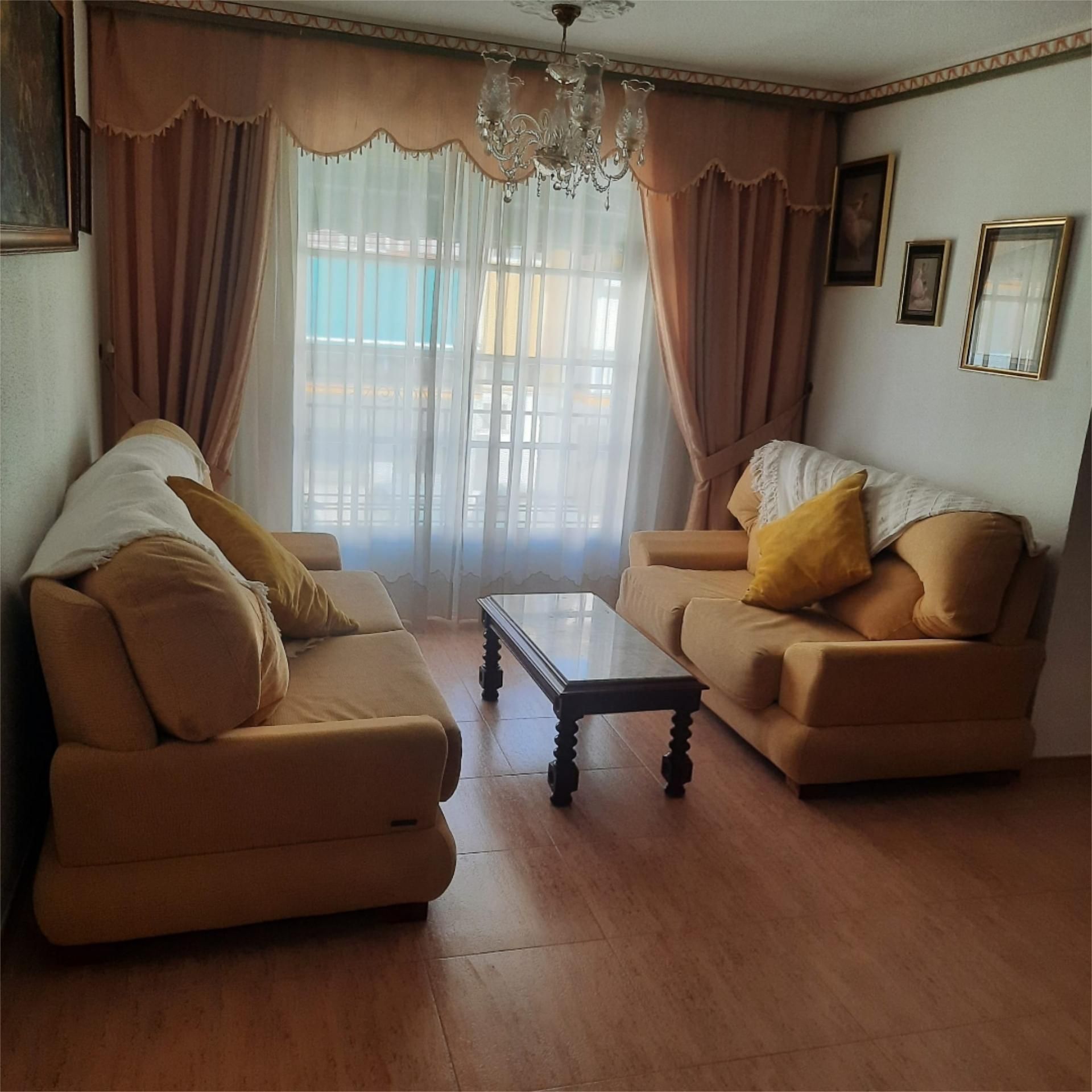 Living room of Flat to rent in Ronda  with Terrace, Furnished and Oven