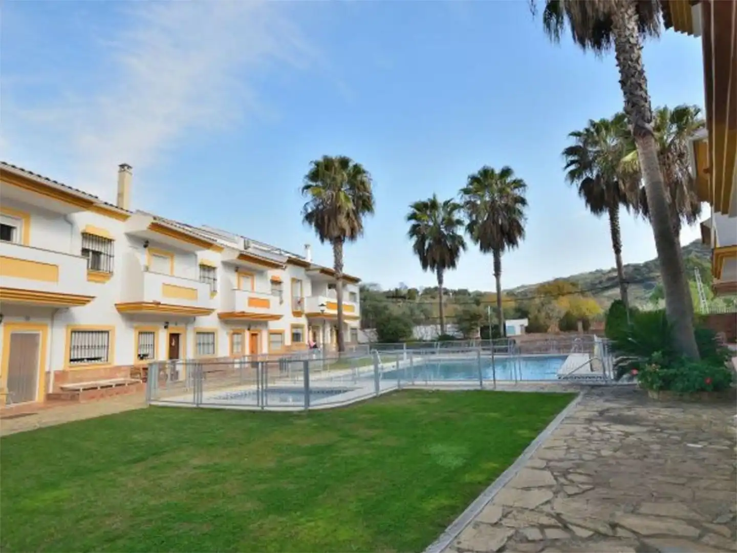Piscina de Piso en venta en Benaoján con Aire acondicionado, Calefacción y Terraza