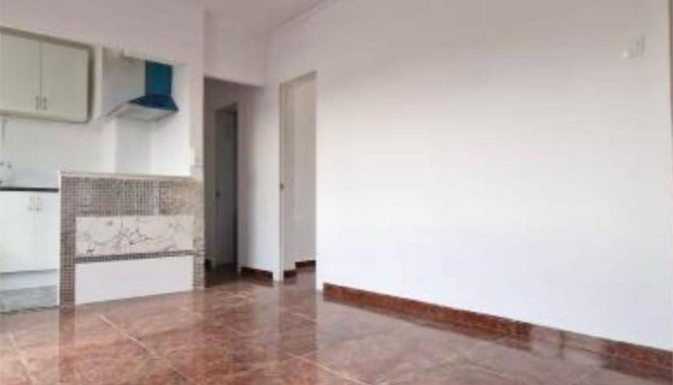 Flat to rent in Carrer D'antella, 3, Tres Forques, Valencia Capital - image 1 Photo 1 of Flat to rent in Carrer D'antella, 3, Tres Forques, Valencia Capital