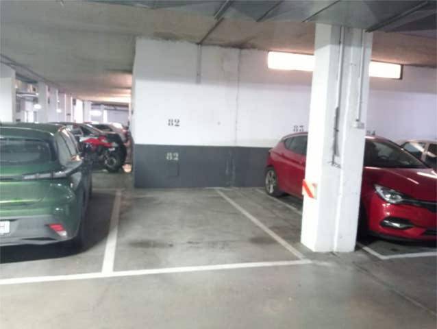 Garaje en Alquiler en Valdebernardo - Valderribas