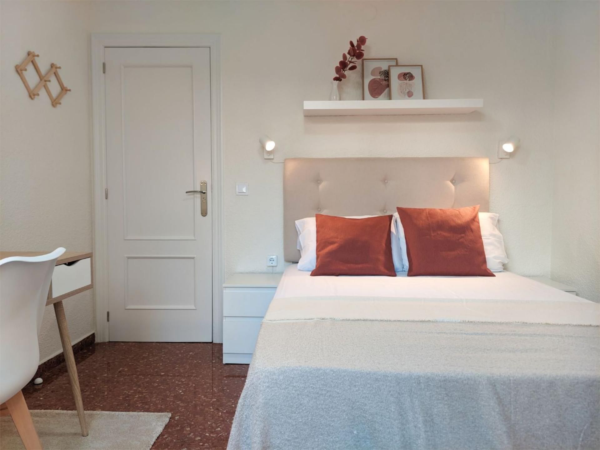 Pis per a compartir a Carrer del Pare Mendez, 110, Poble Nou Dormitori de Pis per a compartir en Torrent amb Traster i Moblat