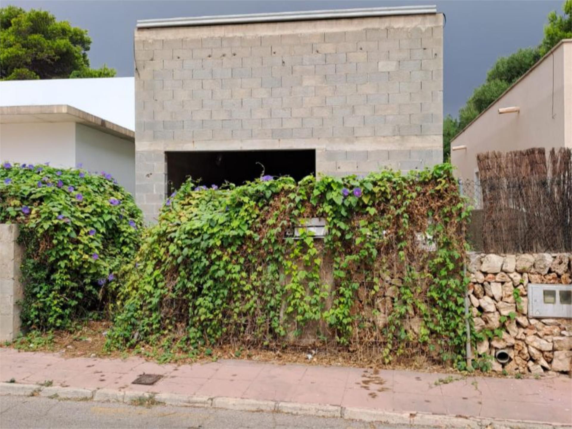 Pis en venda en Sant Lluís amb Jardí privat, Terrassa i Piscina