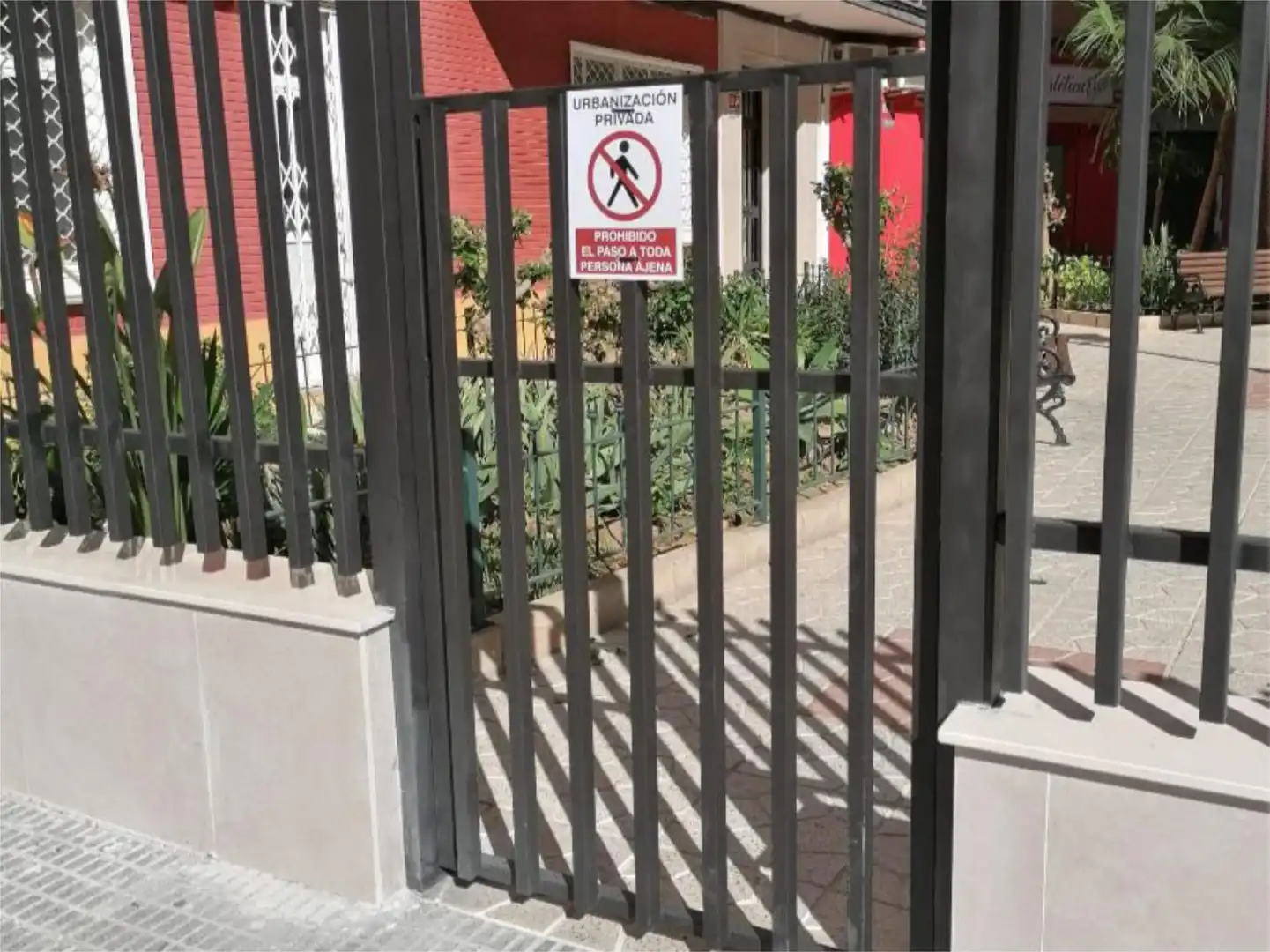 Pis en venda a San Ginés Vista exterior de Pis en venda en Cartagena amb Aire condicionat, Calefacció i Jardí privat