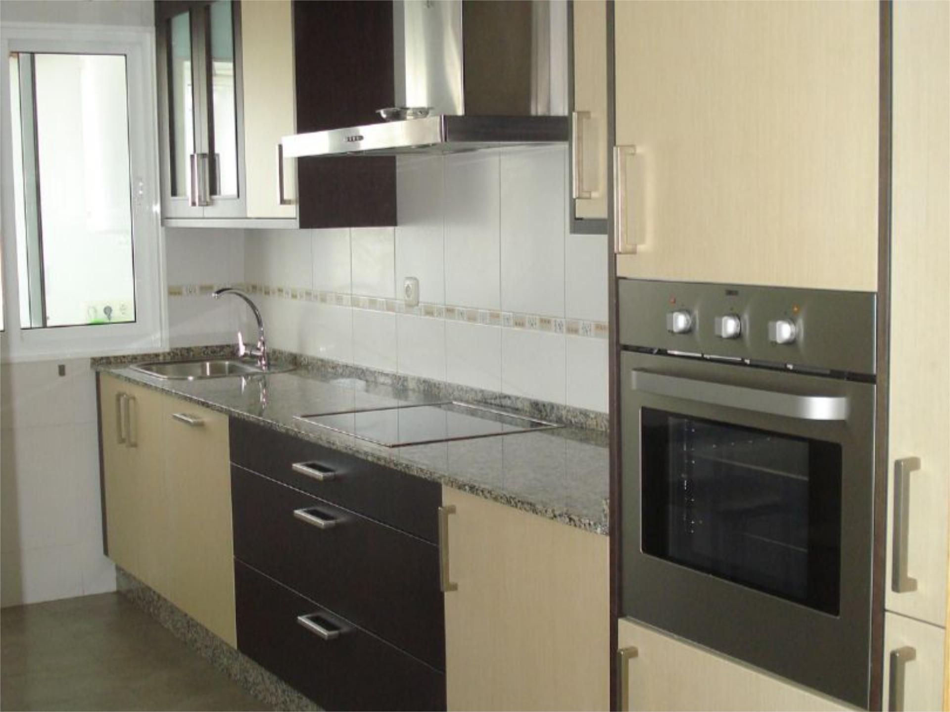 Piso de alquiler en Rua Lleida, 1, A Gándara