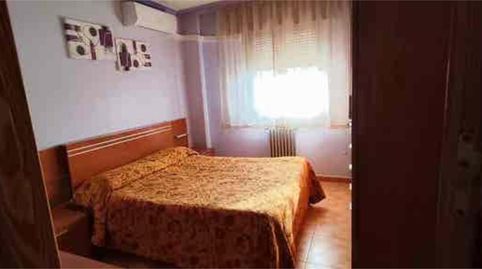 Foto 2 de Piso de alquiler en El Pilar, Albacete Capital