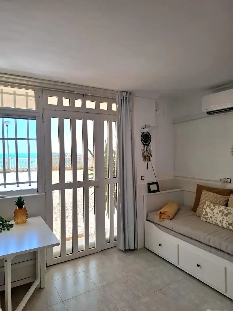 Wohnung zur Miete in Carrer Sol Naixent, 18, Albufereta
