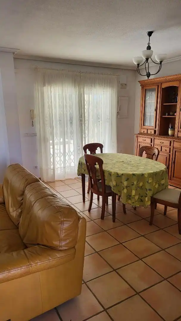 Menjador de Casa o xalet en venda en Orihuela amb Aire condicionat, Calefacció i Jardí privat