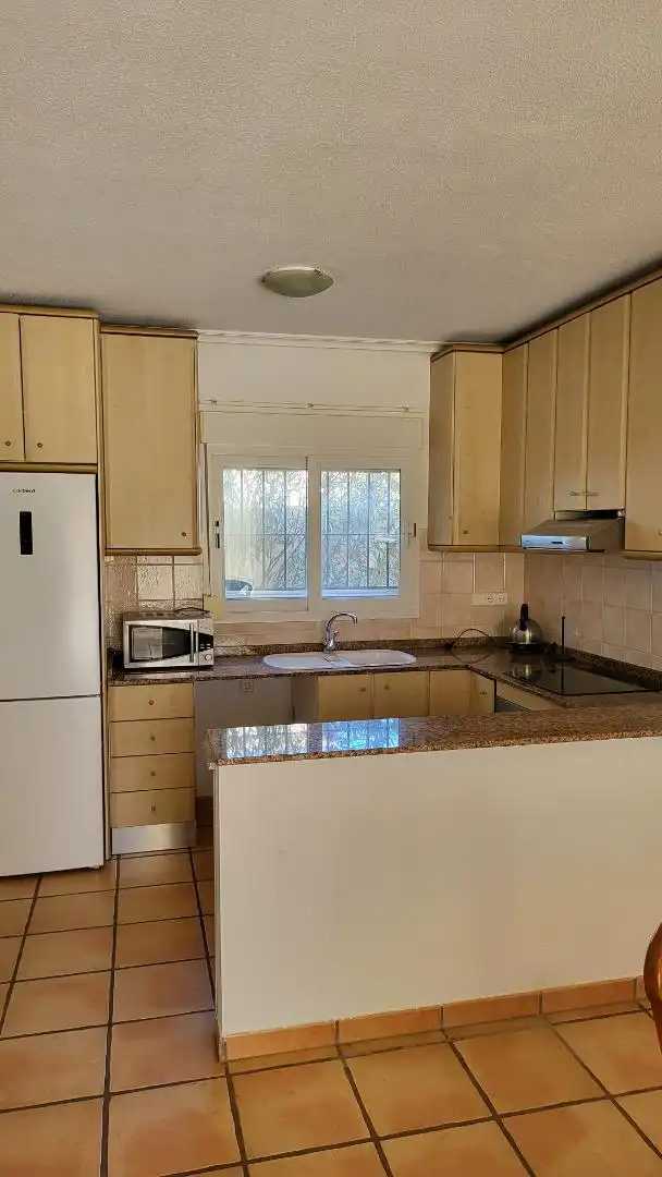 Cuina de Casa o xalet en venda en Orihuela amb Aire condicionat, Calefacció i Jardí privat