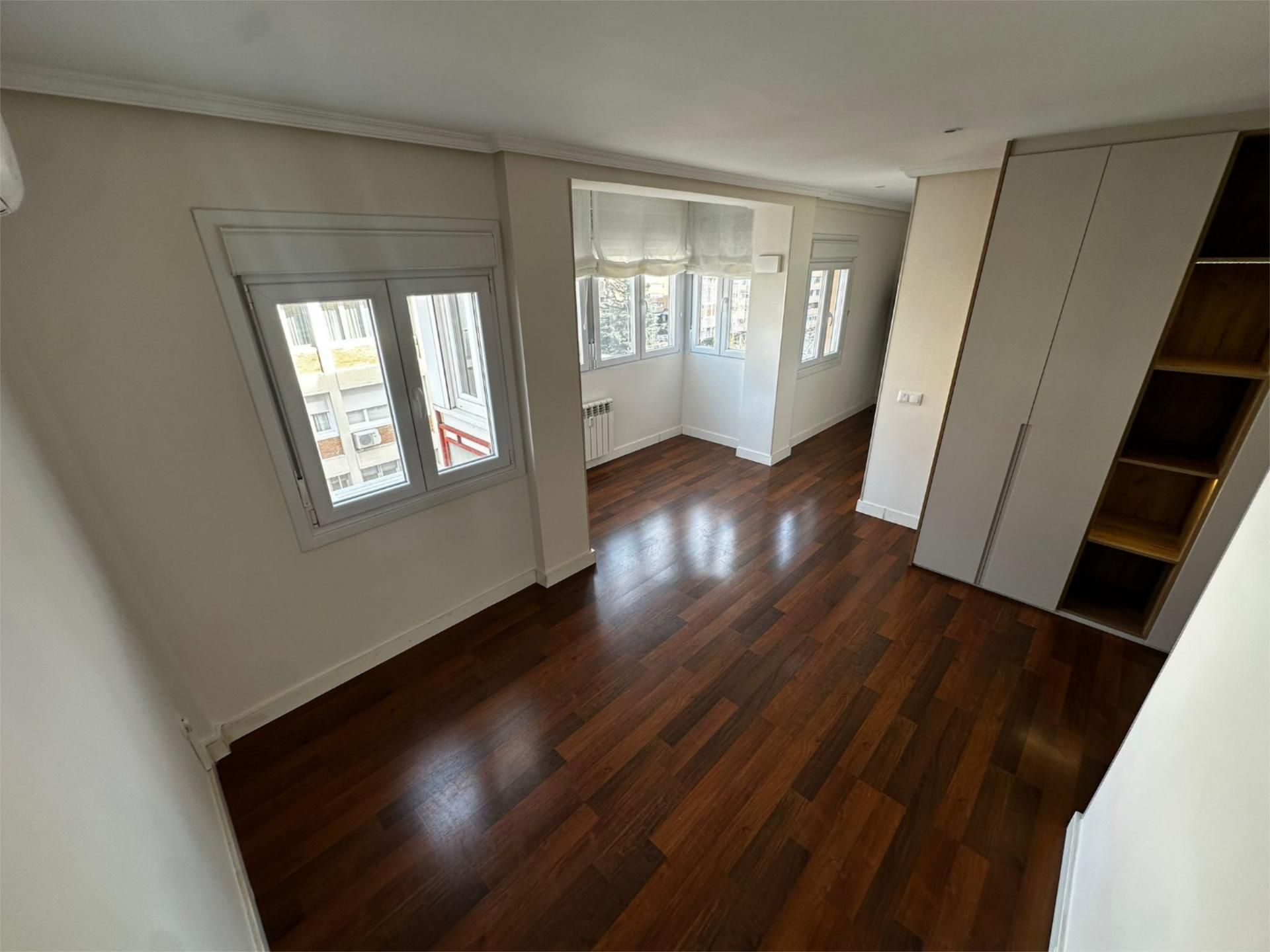 Pis de lloguer a Paseo de la Castellana, 205, Almenara -Ventilla