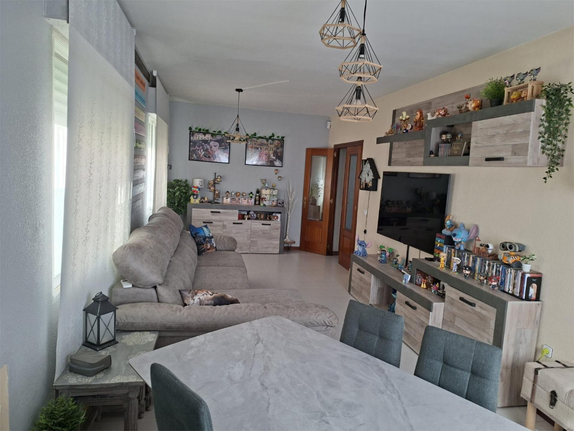 Casa o xalet en venda a Avenida de María Antonia del Castillo, 96, Quismondo Sala d'estar de Casa o xalet en venda en Quismondo amb Aire condicionat i Terrassa