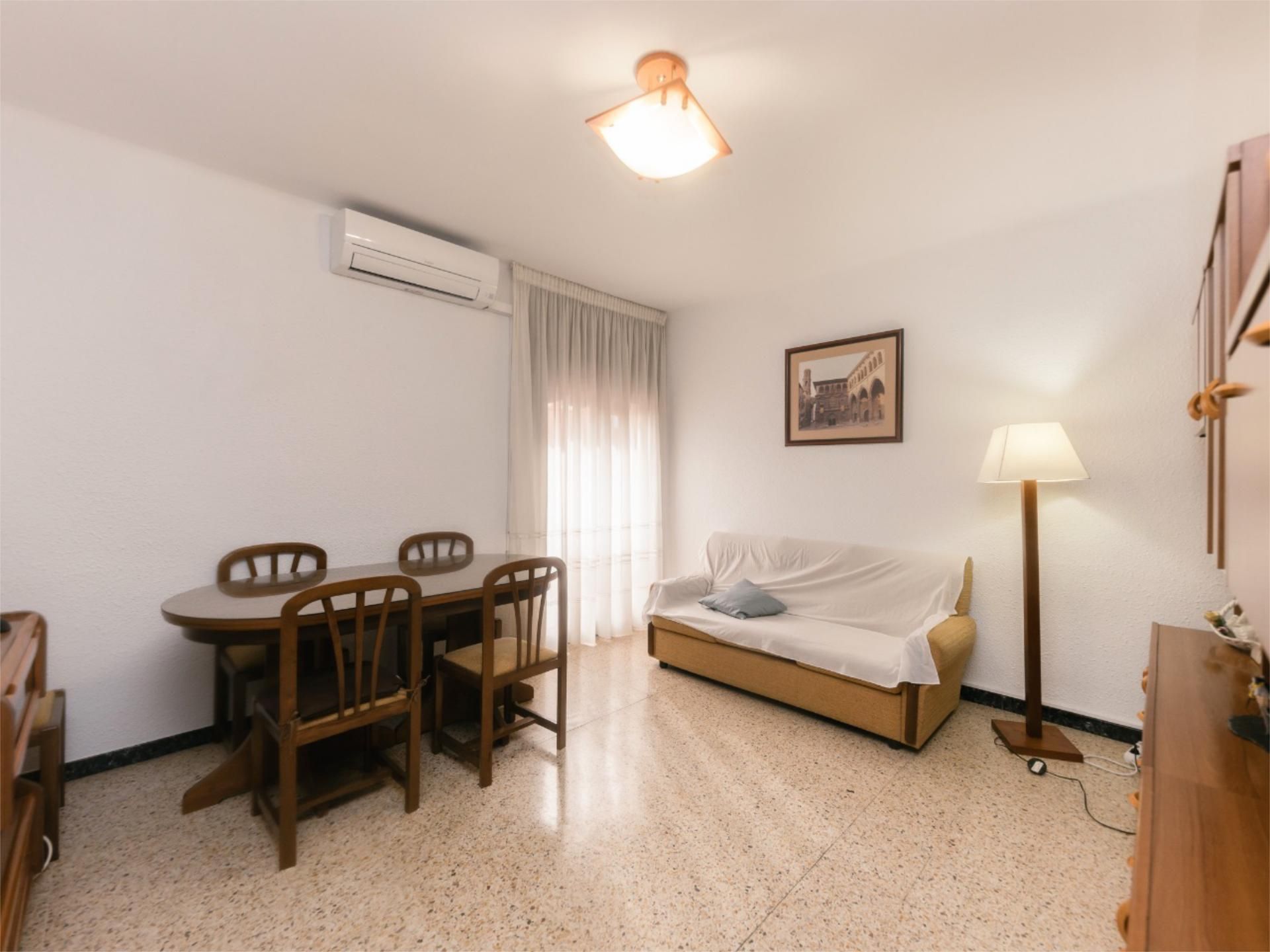 Pis en venda a Plaça Primer de Maig, 5, Passeig Maragall Sala d'estar de Pis en venda en Gavà amb Aire condicionat