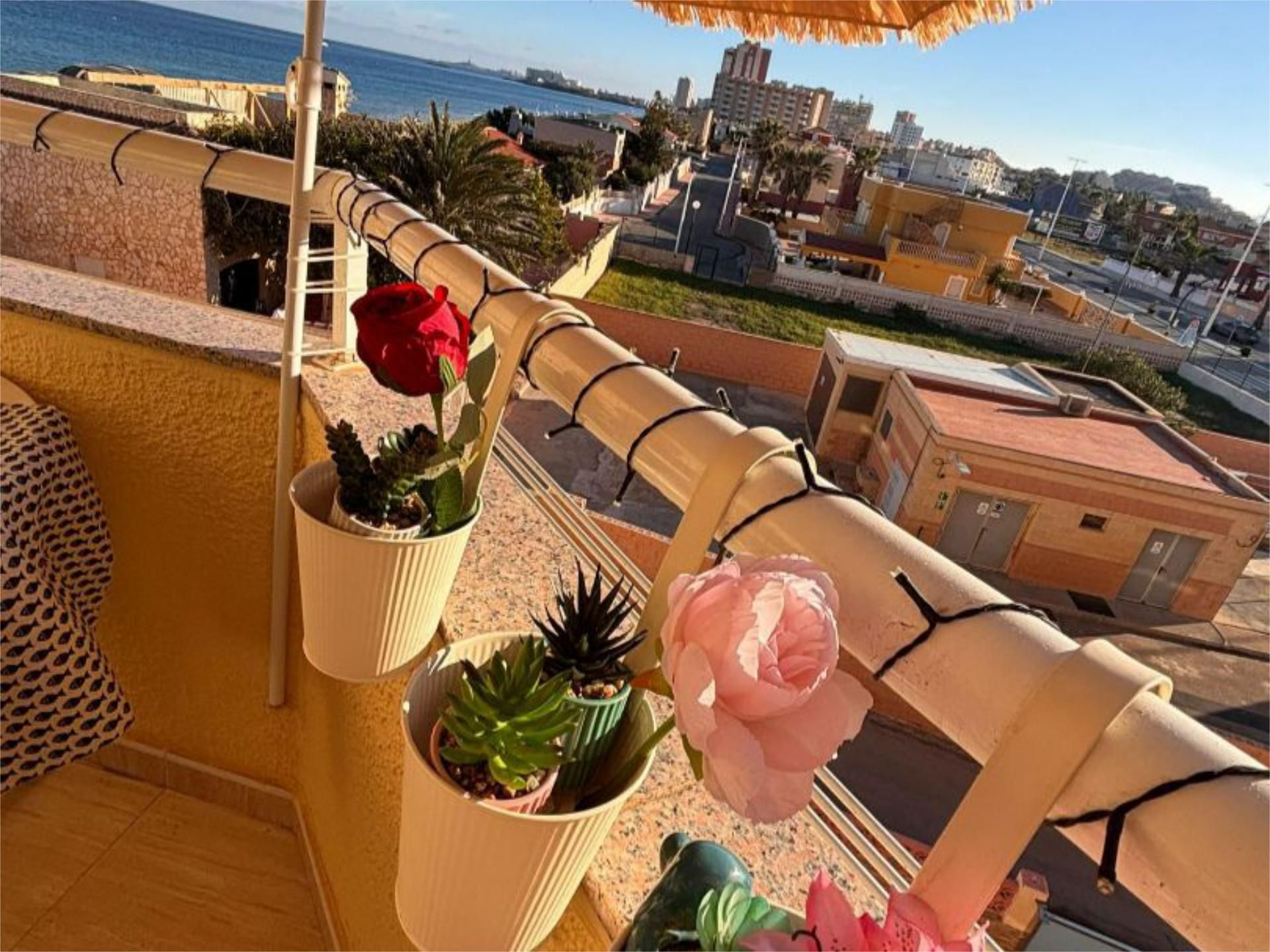 Terrassa de Estudi de lloguer en La Manga del Mar Menor amb Terrassa, Piscina i Moblat