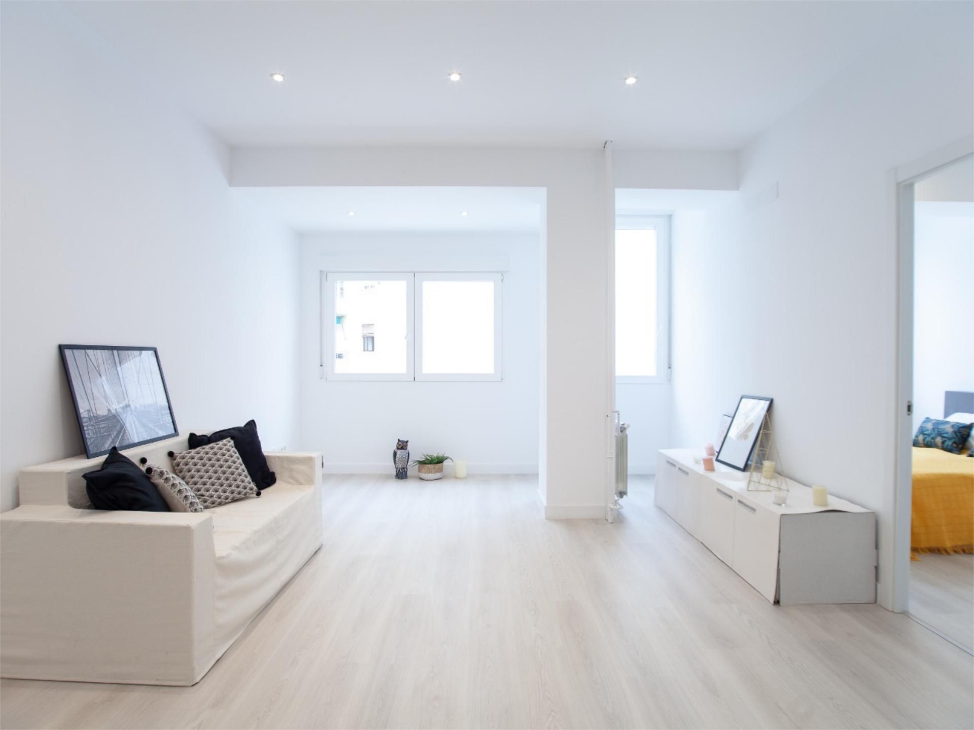 Pis en venda a Calle de Embajadores, 161, Delicias Sala d'estar de Pis en venda en Madrid Capital amb Aire condicionat