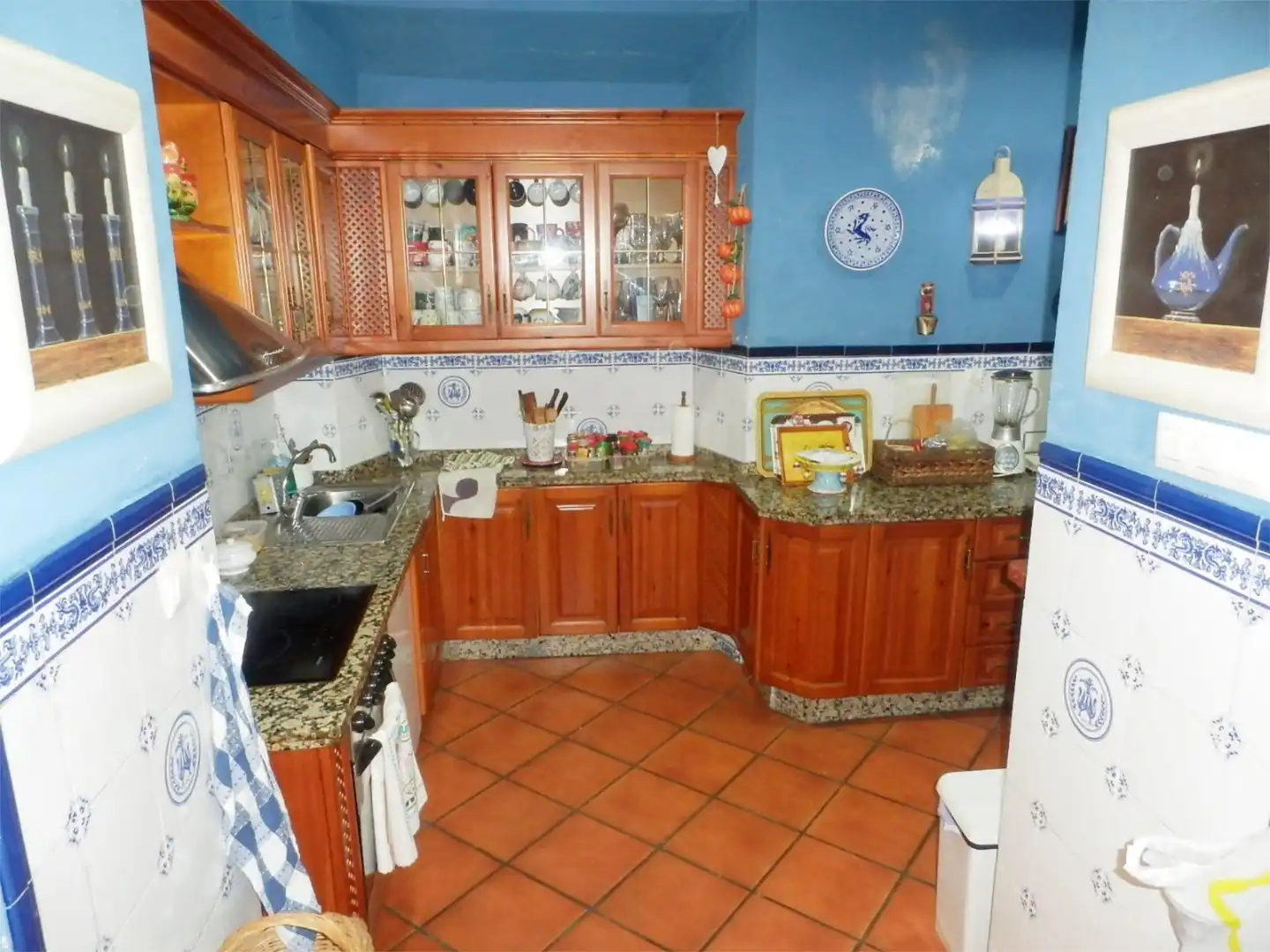 Casa adosada en venda a Calle Pompeyos, 4, Zona Centro Cuina de Casa adosada en venda en Córdoba amb Aire condicionat, Calefacció i Terrassa