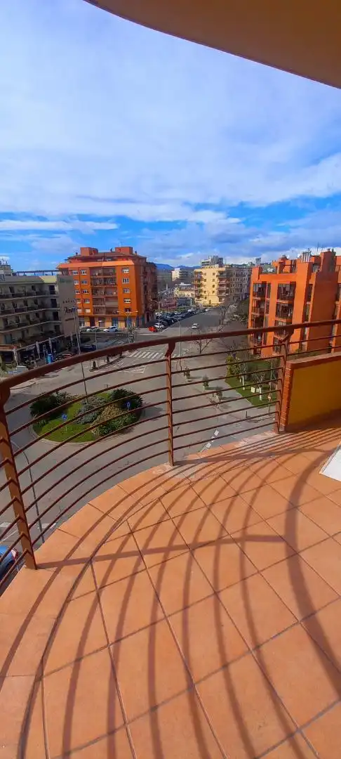 Wohnung zum Verkauf in Avinguda de Salvador Dalí I Domènech, 13, Poble Nou - Olivar Gran Terrasse von Wohnung zum Verkauf in Figueres mit Klimaanlage, Terrasse und Schwimmbad