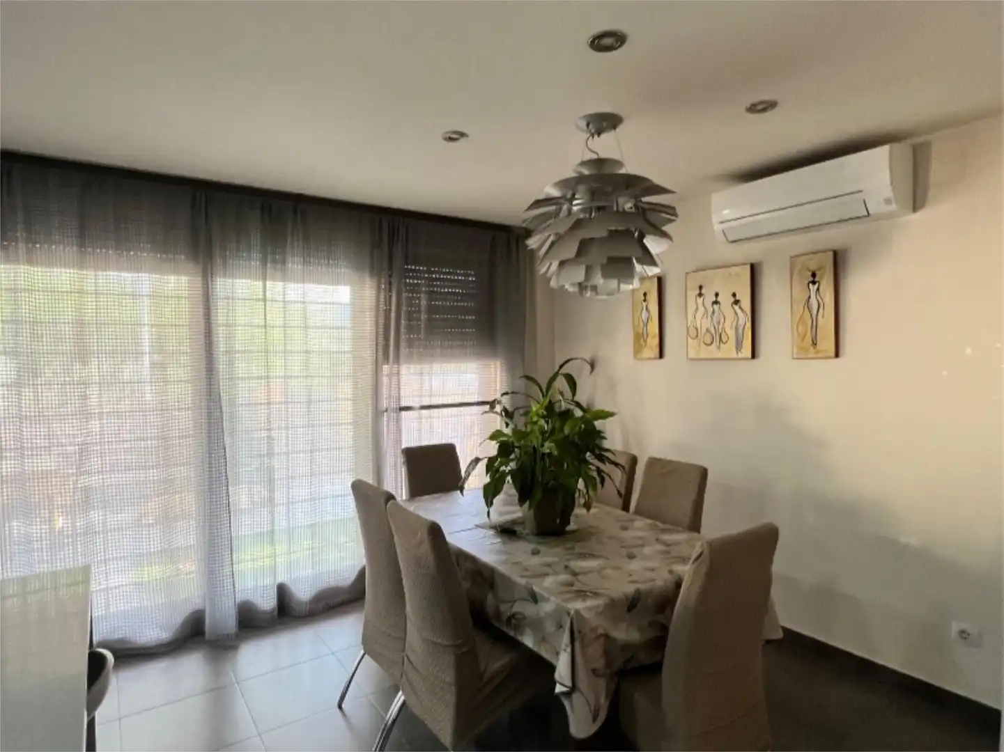 Casa o chalet en venta en Avinguda Castelló, 35, La Pobla de Tornesa Comedor de Casa o chalet en venta en La Pobla de Tornesa con Aire acondicionado, Terraza y Piscina