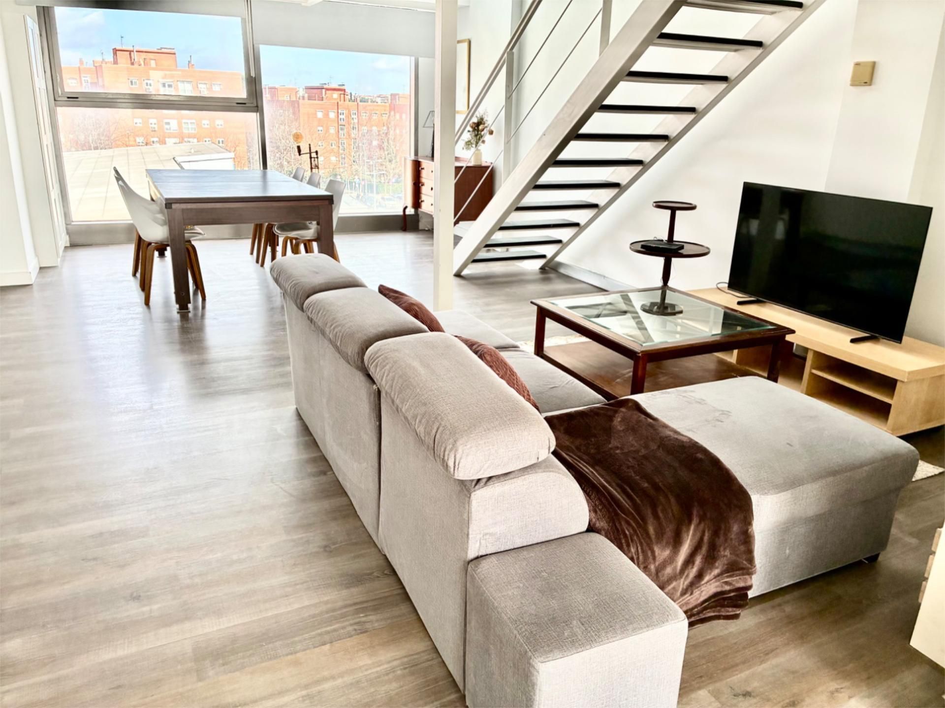 Living room of Flat to rent in Alcobendas  with Air Conditioner, Terrace and Swimming Pool