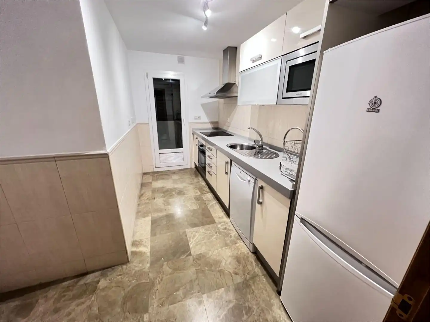 Flat for rent in Avenida Voltaire, 1, Pozoalbero