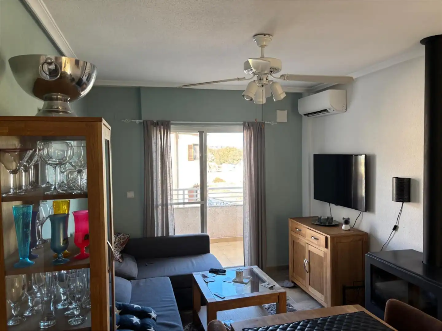 Pis en venda a Travesía Gabino, 20, Nueva Torrevieja Sala d'estar de Pis en venda en Torrevieja amb Calefacció, Terrassa i Moblat