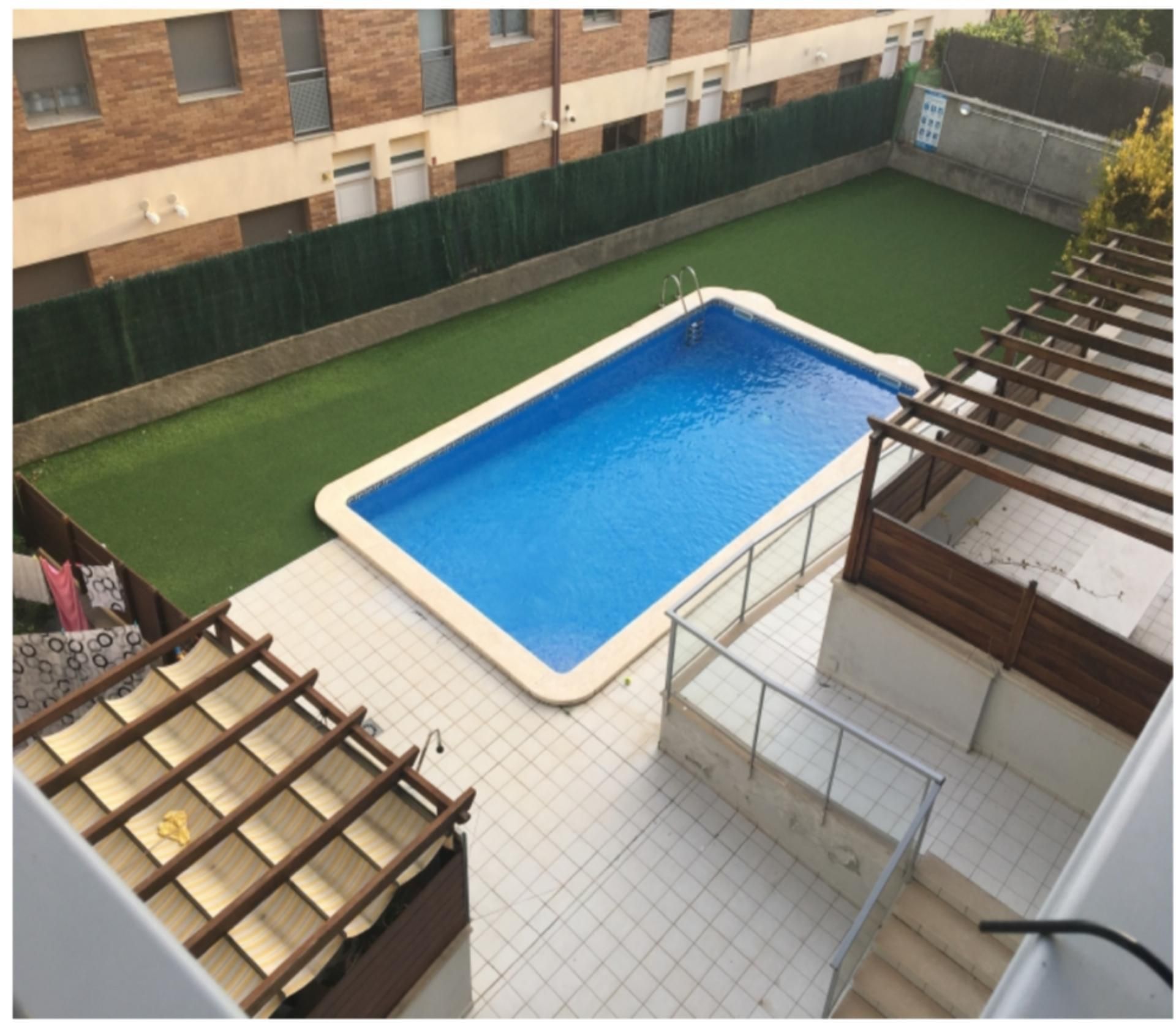 Piscina de Pis en venda en El Vendrell amb Aire condicionat, Calefacció i Jardí privat