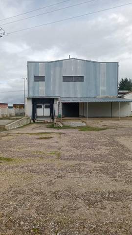 Local comercial en Venta en Calle Henchidero, 15 en Aldeamayor de San Martín