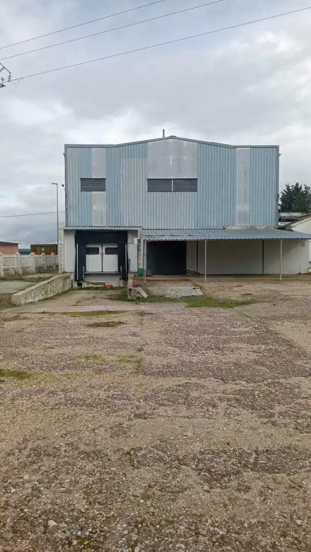 Außenansicht von Geschaftsraum zum Verkauf in Aldeamayor de San Martín