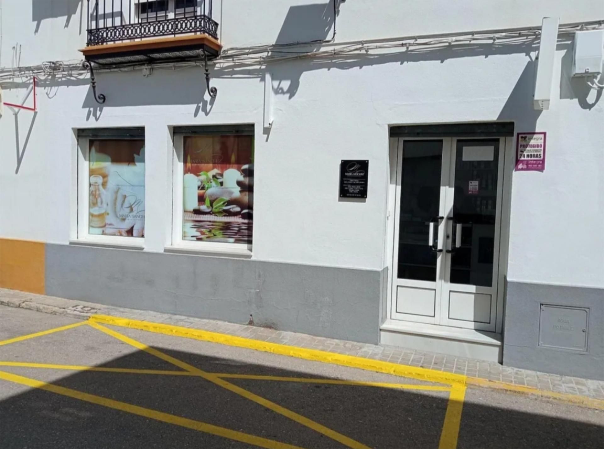 Flat for sale in Marchena  with Air Conditioner