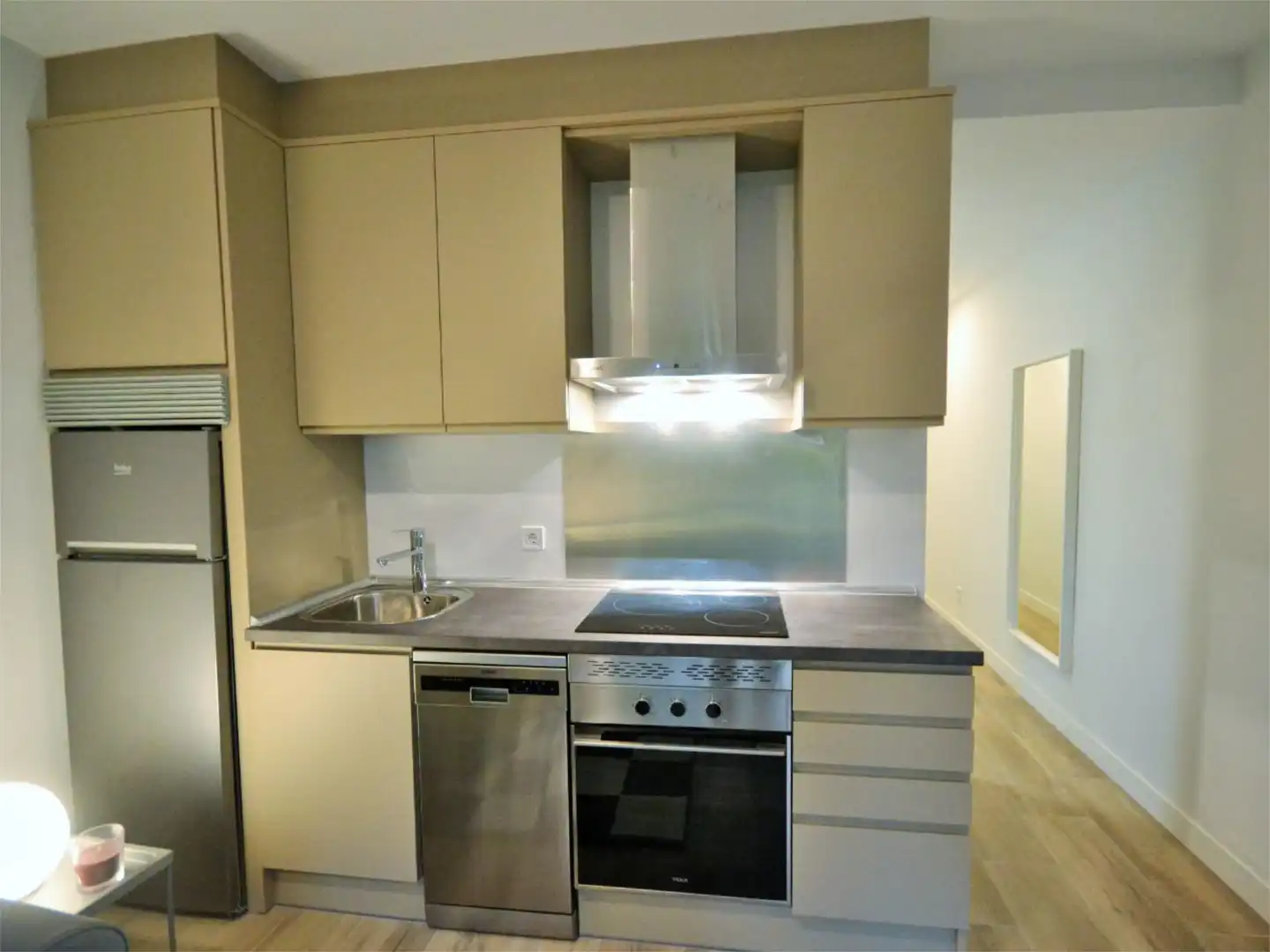 Apartamento de alquiler en Calle Ignacio Ellacuría, 12, Ventas Cocina de Apartamento de alquiler en Madrid con Calefacción y Amueblado