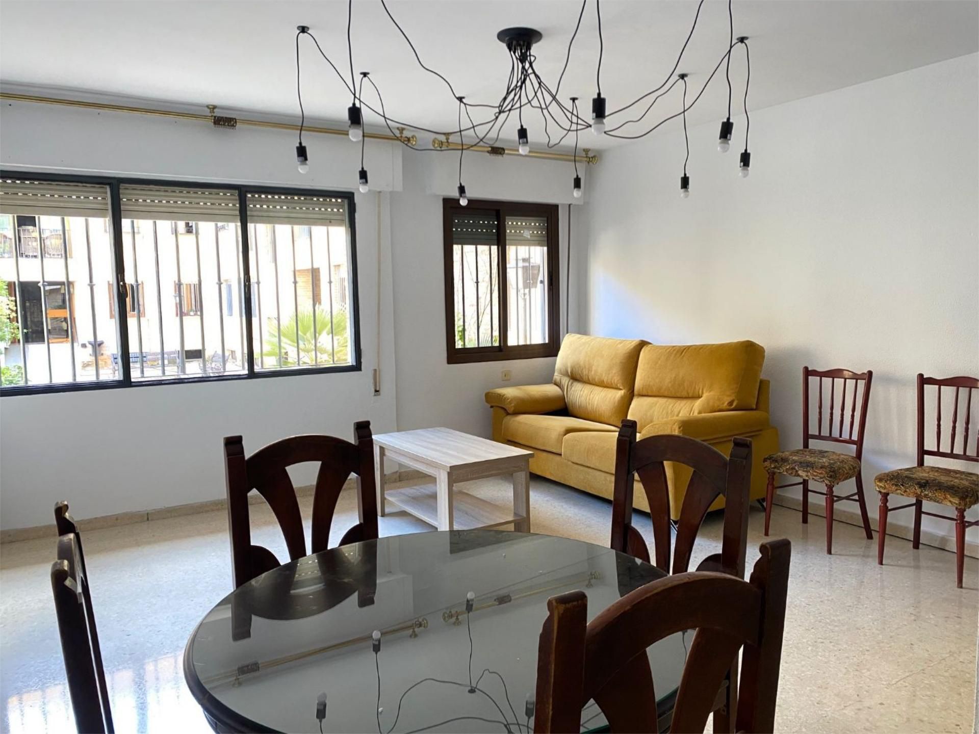 Exterior view of Flat for sale in  Sevilla Capital  with Air Conditioner and Storage room
