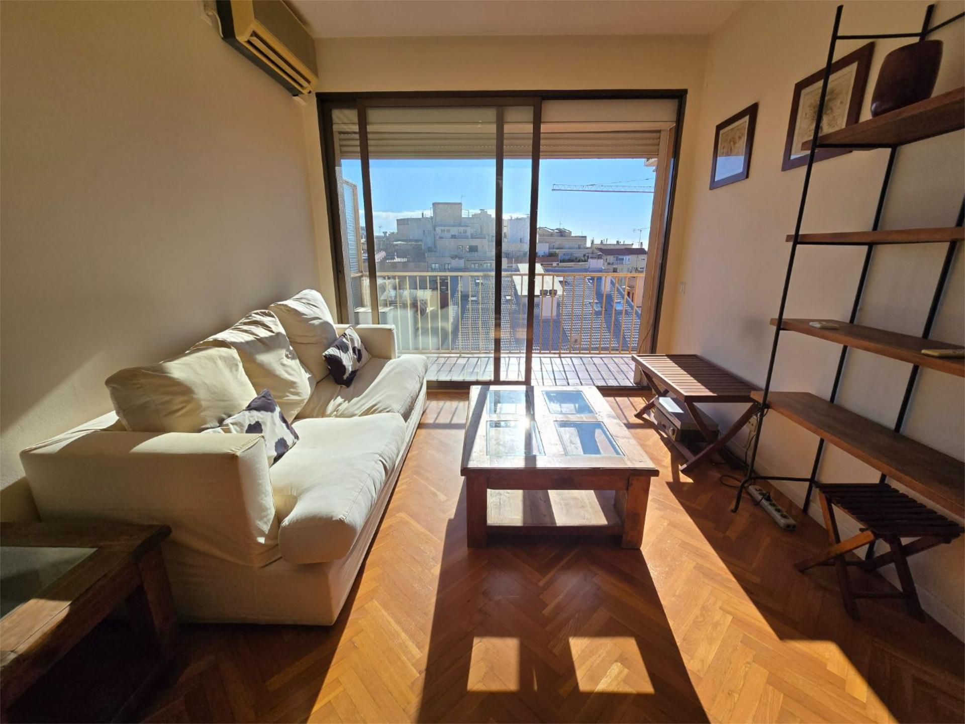 Vista exterior de Pis en venda en  Barcelona Capital amb Aire condicionat i Balcó