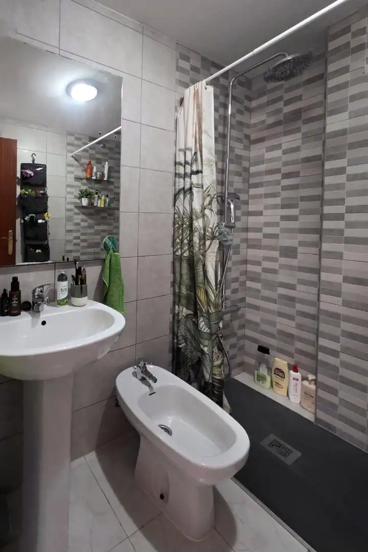 Dúplex en venta en Avenida Juan Carlos I, 10, El Médano Baño de Dúplex en venta en Granadilla de Abona con Terraza
