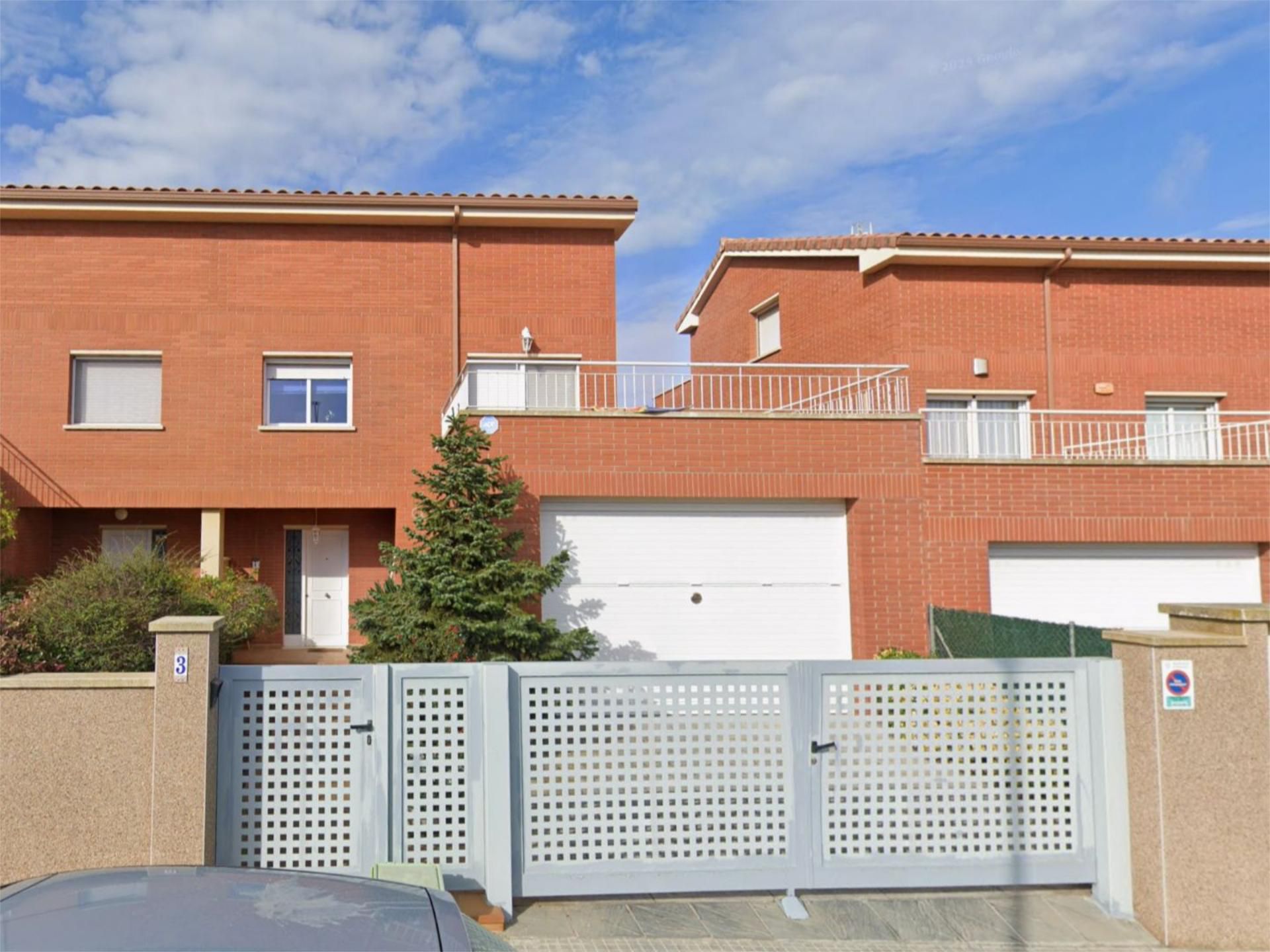 Vista exterior de Casa adosada en venda en Ullastrell amb Aire condicionat, Calefacció i Jardí privat
