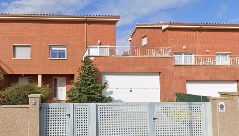 Casa adosada en venda a Plaça Dels 4 Vents, 3, Ullastrell, Barcelona - imatge 1 Foto 1 de Casa adosada en venda a Plaça Dels 4 Vents, 3, Ullastrell, Barcelona