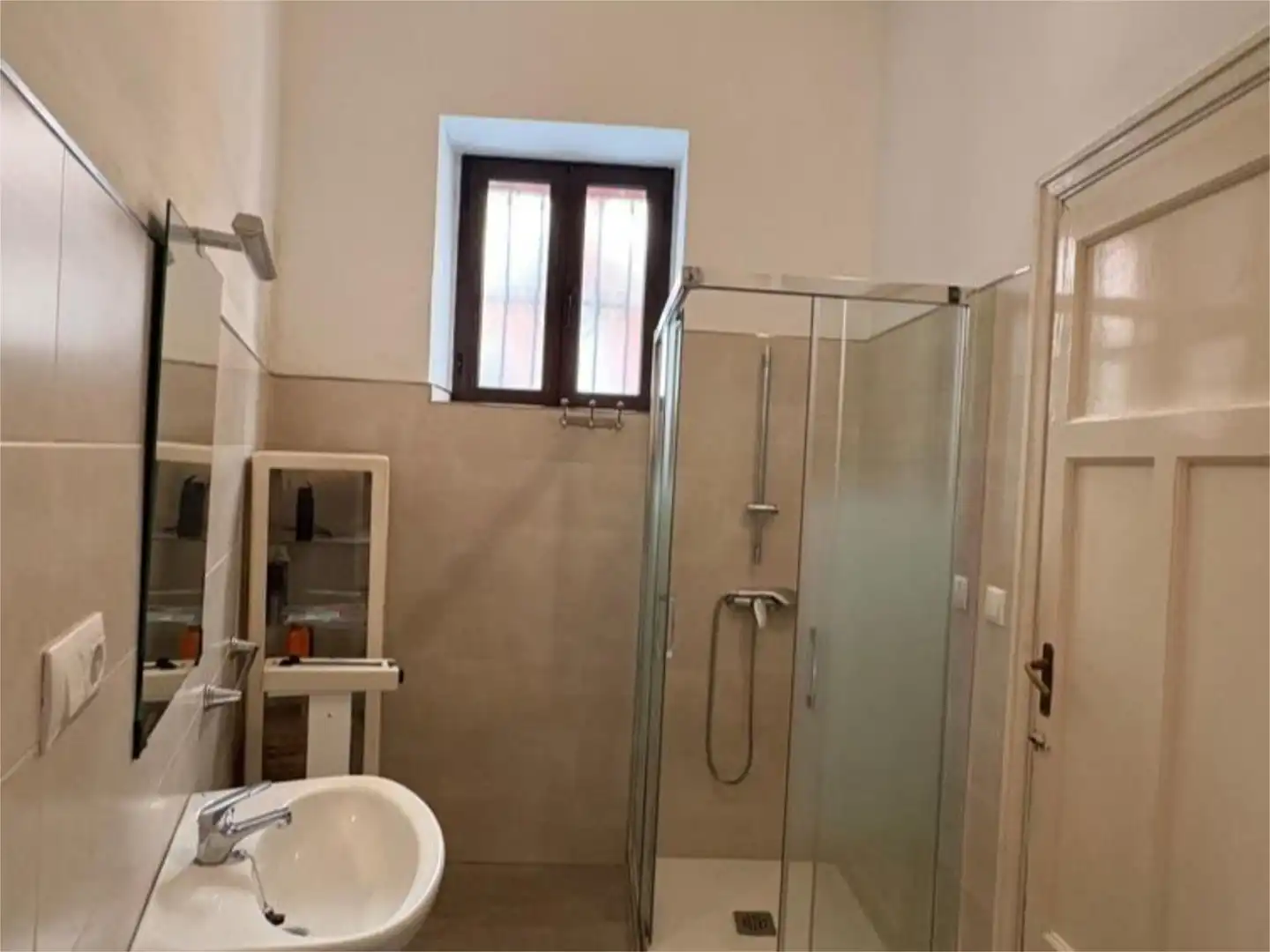 Bathroom of Flat for sale in Sevilla