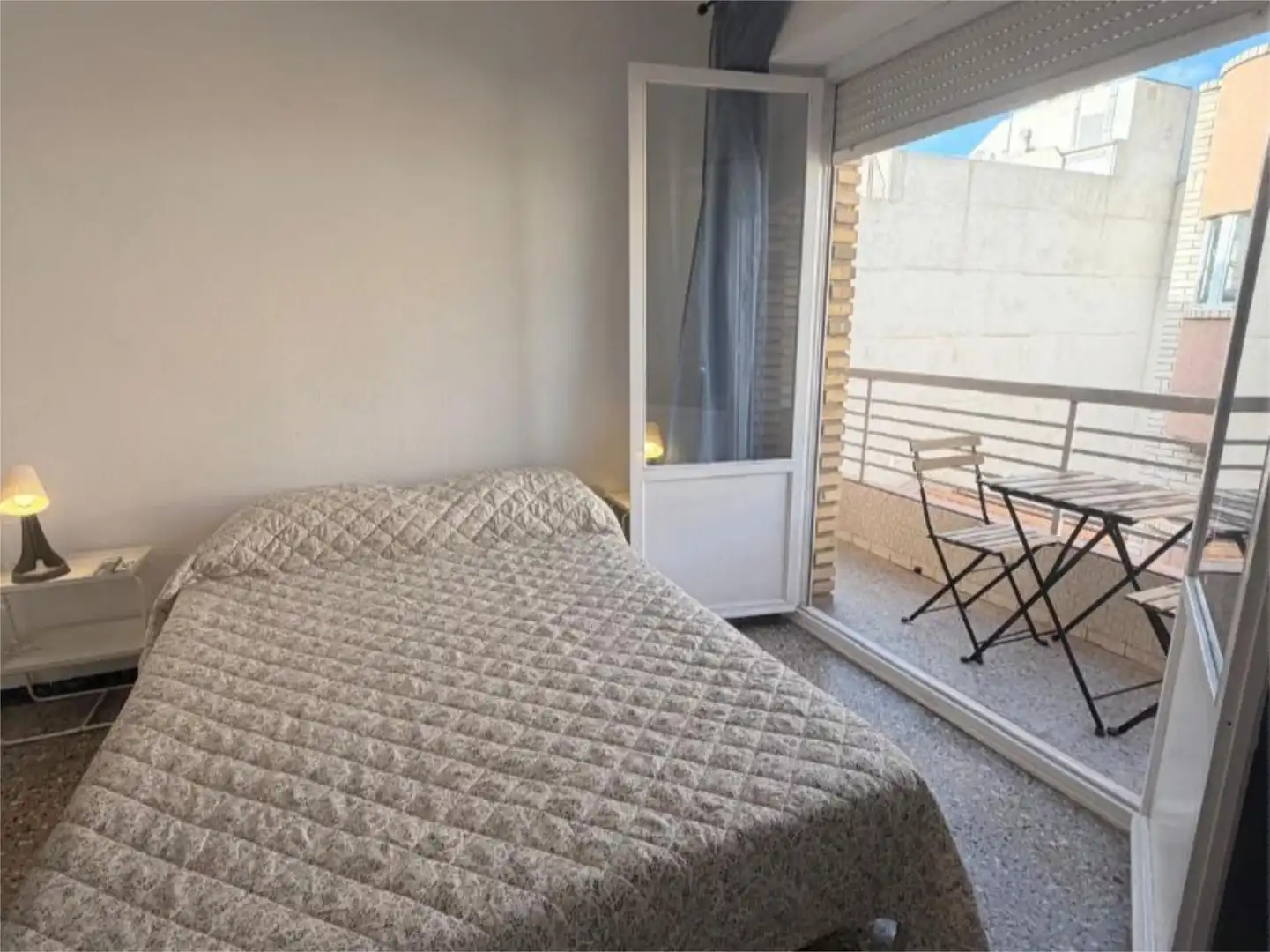 Habitación de Piso para compartir en Alicante / Alacant con Terraza, Amueblado y Balcón