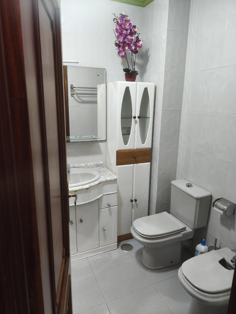 Bathroom of Flat for sale in Ordes  with Video intercom