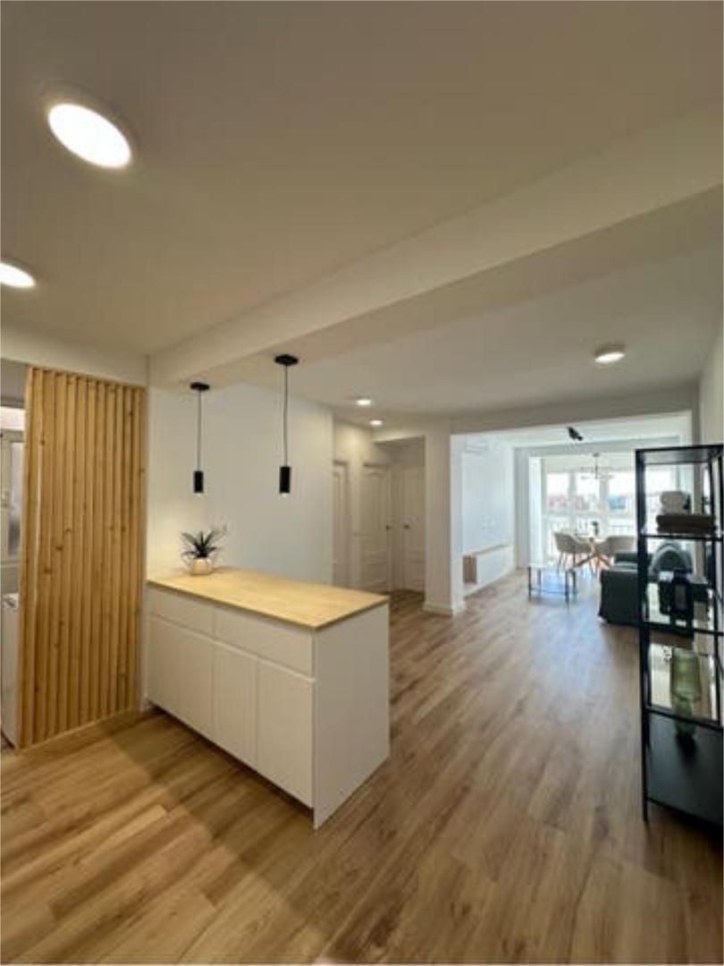 Apartamento de alquiler en Parque Ayala - Jardín de la Abadía - Huelín