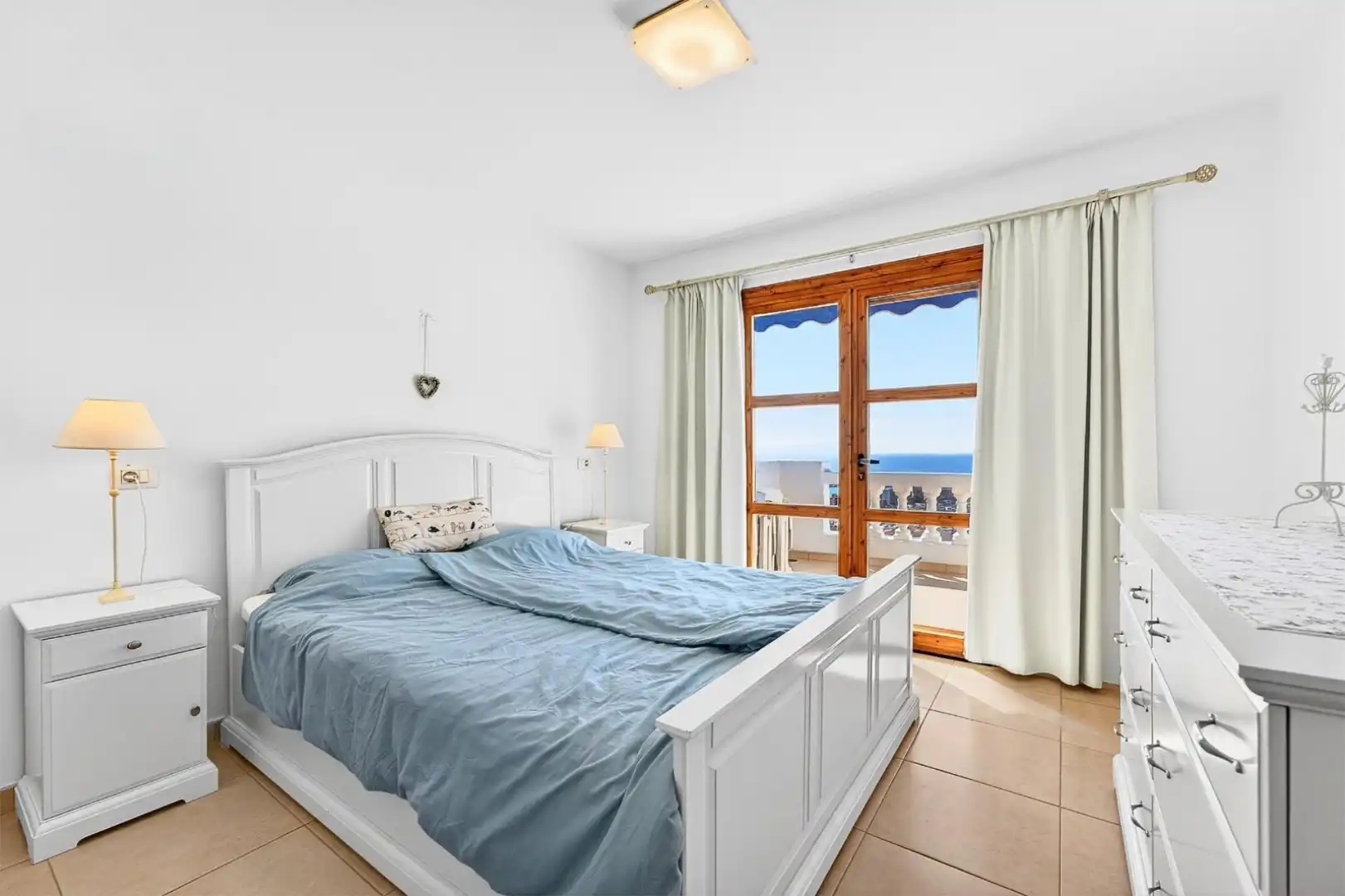 Wohnungen zum Verkauf in Calle Sierra Nevada, 4, Los Cristianos Schlafzimmer von Wohnungen zum Verkauf in Arona mit Terrasse, Schwimmbad und Balkon