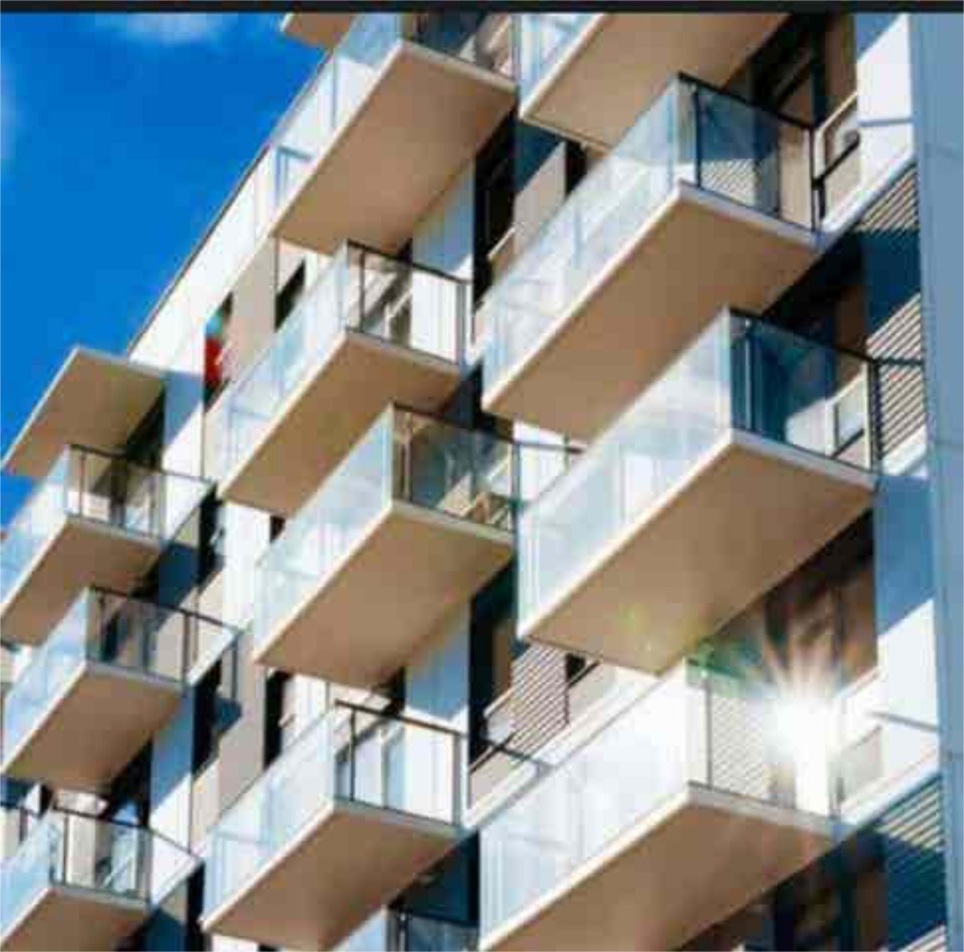 Vista exterior de Apartament en venda en Parets del Vallès amb Calefacció, Jardí privat i Terrassa