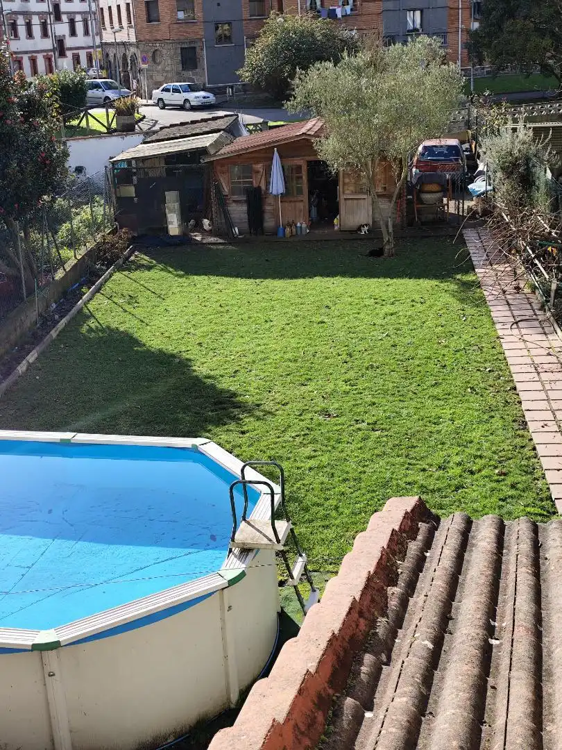 Detached homes for sale in Calle Cine, 7, Santa Marina - Polígono Swimming pool of Detached homes for sale in Mieres (Asturias) with Air Conditioner, Heating and Private garden