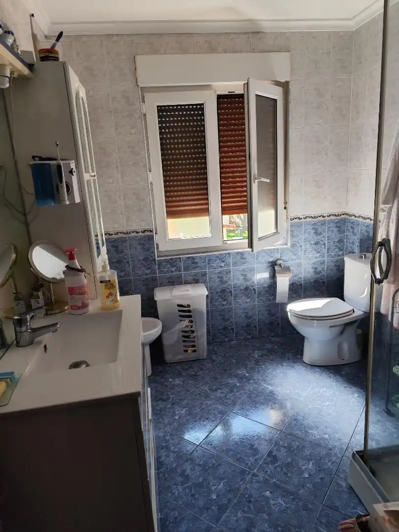 Detached homes for sale in Calle Cine, 7, Santa Marina - Polígono Bathroom of Detached homes for sale in Mieres (Asturias) with Air Conditioner, Heating and Private garden